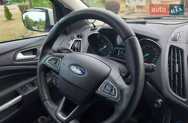 Внедорожник / Кроссовер Ford Kuga 2019 в 