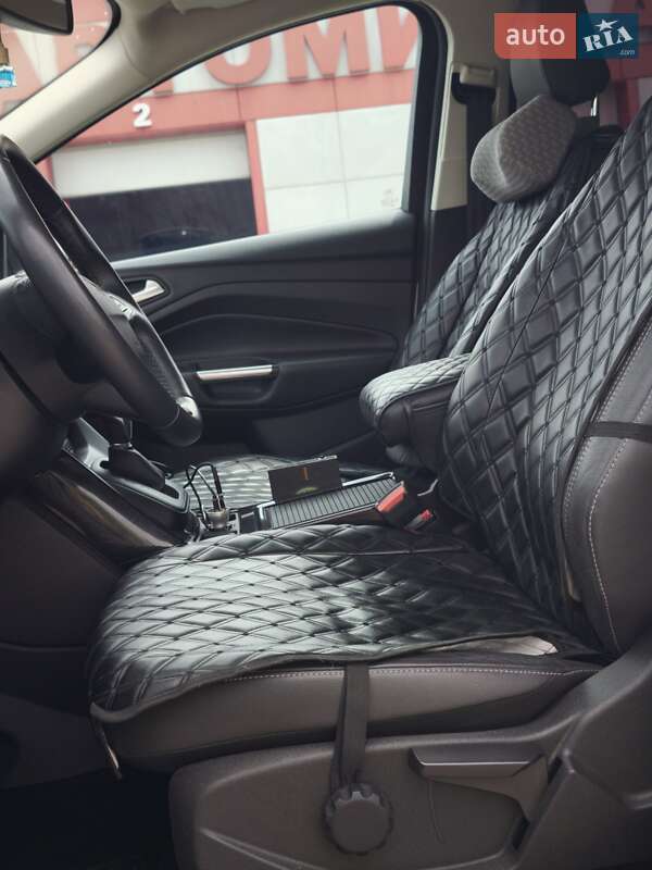 Внедорожник / Кроссовер Ford Kuga 2019 в Южноукраинске