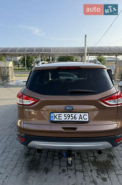 Внедорожник / Кроссовер Ford Kuga 2013 в 