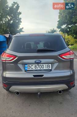 Внедорожник / Кроссовер Ford Kuga 2013 в 
