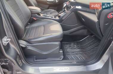 Внедорожник / Кроссовер Ford Kuga 2013 в 