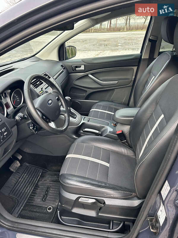 Внедорожник / Кроссовер Ford Kuga 2011 в Бучаче