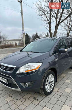 Внедорожник / Кроссовер Ford Kuga 2011 в 