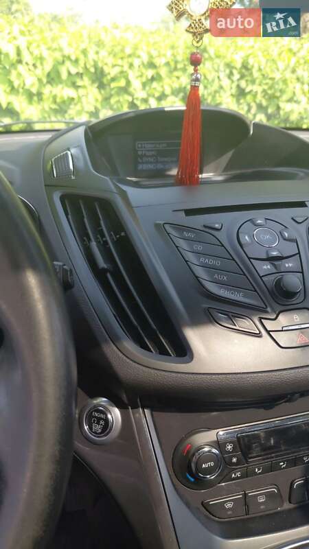 Позашляховик / Кросовер Ford Kuga 2014 в Рівному