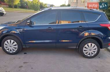 Внедорожник / Кроссовер Ford Kuga 2014 в 