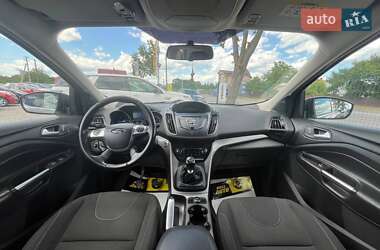 Внедорожник / Кроссовер Ford Kuga 2013 в 