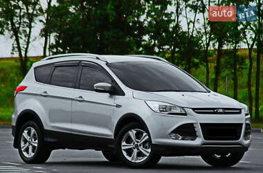 Внедорожник / Кроссовер Ford Kuga 2014 в 