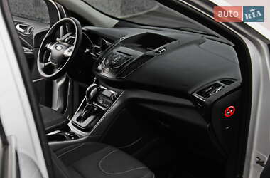 Внедорожник / Кроссовер Ford Kuga 2014 в 