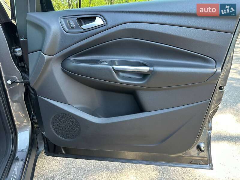 Внедорожник / Кроссовер Ford Kuga 2019 в Запорожье фото 17 Внедорожник / Кроссовер Ford Kuga 2019 в Запорожье