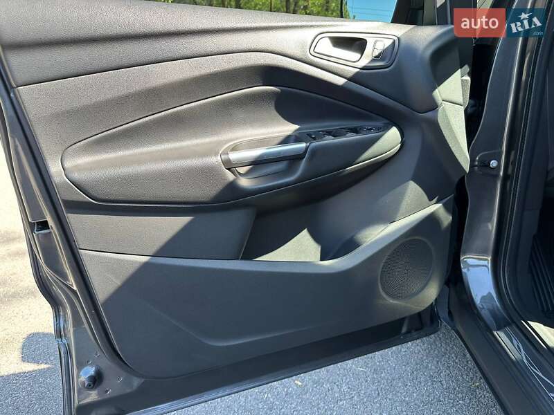 Внедорожник / Кроссовер Ford Kuga 2019 в Запорожье фото 23 Внедорожник / Кроссовер Ford Kuga 2019 в Запорожье