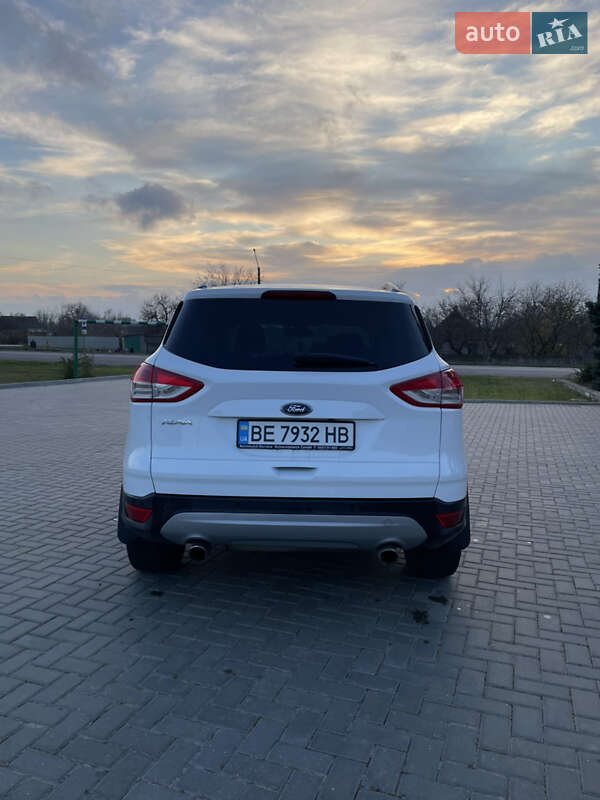 Внедорожник / Кроссовер Ford Kuga 2013 в Новой Одессе