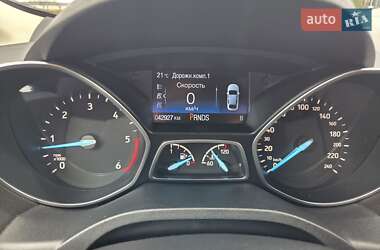 Внедорожник / Кроссовер Ford Kuga 2019 в 