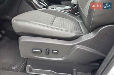 Внедорожник / Кроссовер Ford Kuga 2019 в 