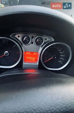 Внедорожник / Кроссовер Ford Kuga 2009 в 