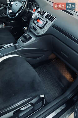 Внедорожник / Кроссовер Ford Kuga 2009 в 