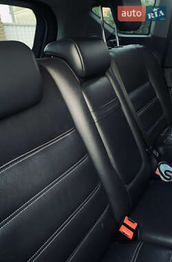 Внедорожник / Кроссовер Ford Kuga 2009 в 