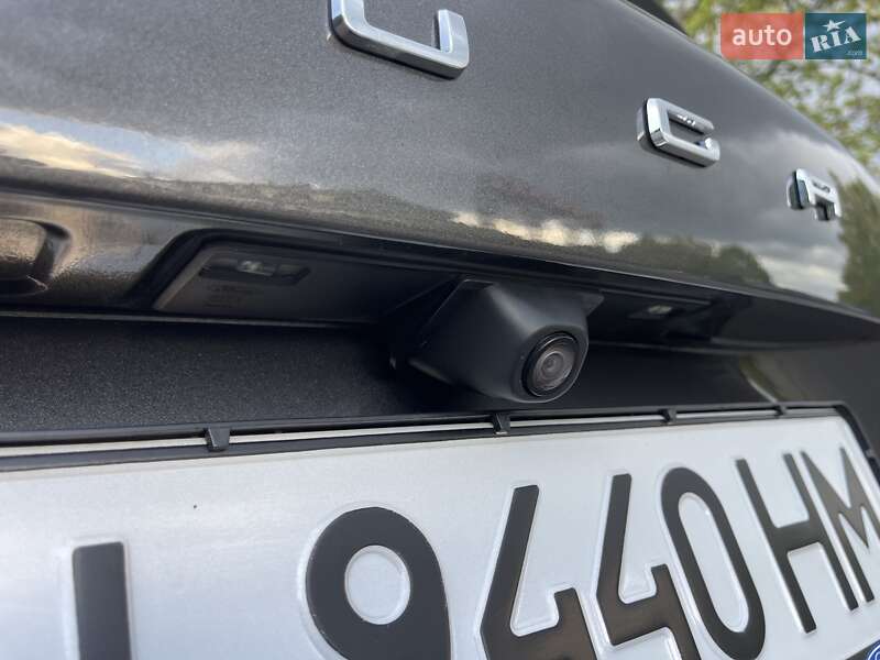 Позашляховик / Кросовер Ford Kuga 2021 в Києві