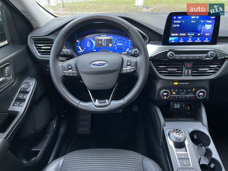 Позашляховик / Кросовер Ford Kuga 2021 в Києві