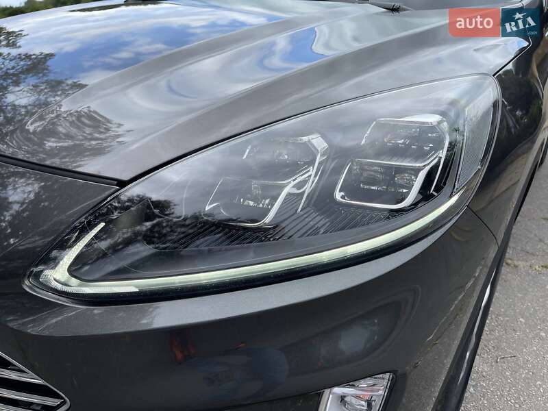 Позашляховик / Кросовер Ford Kuga 2021 в Києві