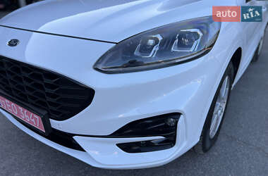 Внедорожник / Кроссовер Ford Kuga 2020 в 