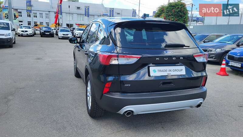 Внедорожник / Кроссовер Ford Kuga 2020 в Киеве