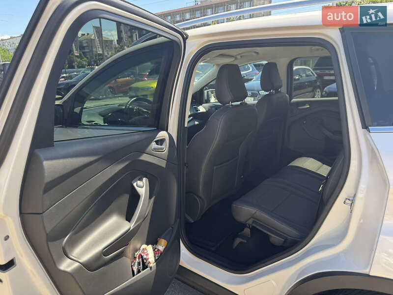 Внедорожник / Кроссовер Ford Kuga 2019 в Киеве