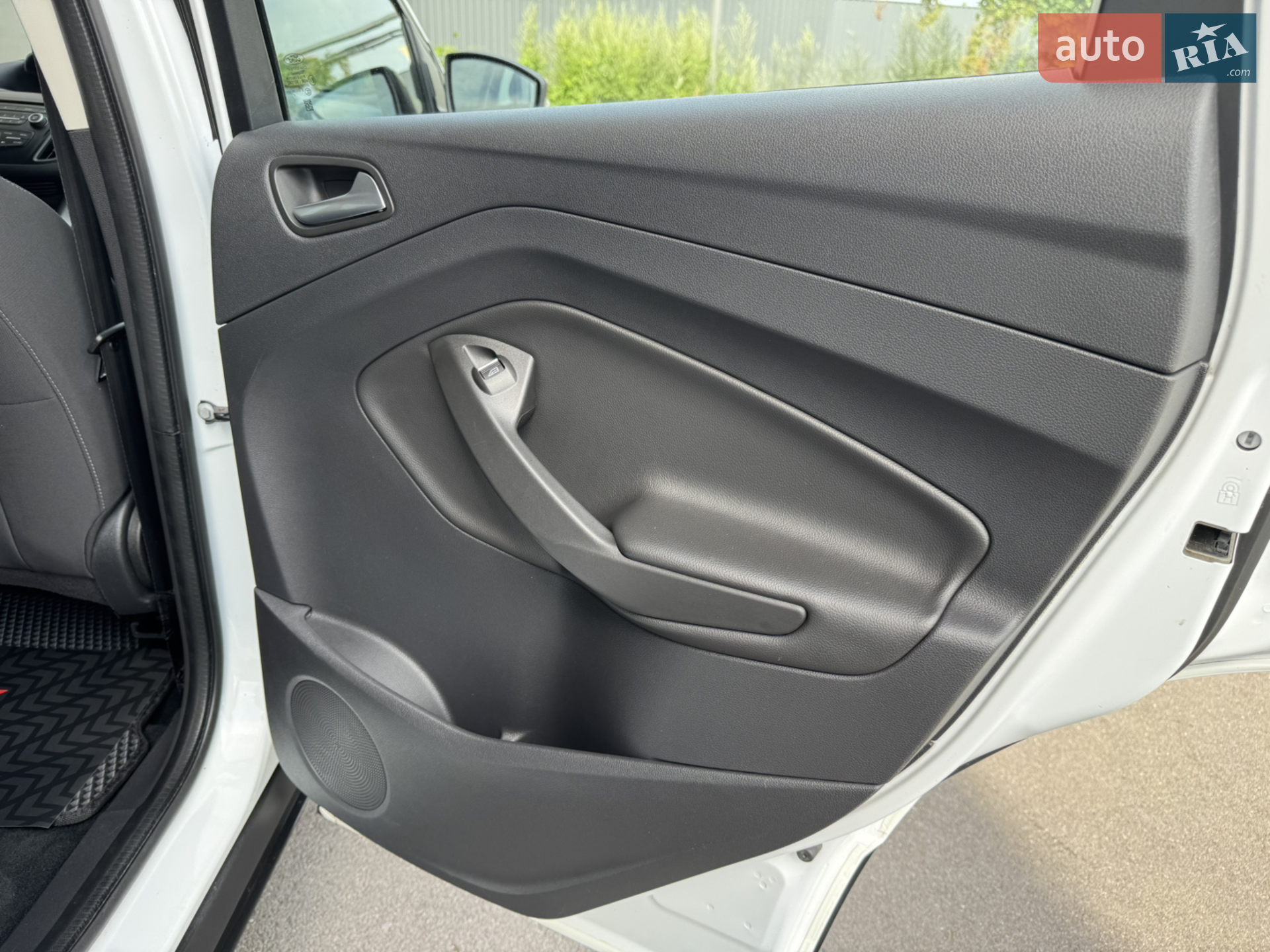 2017 Ford Kuga - мініатюра 51