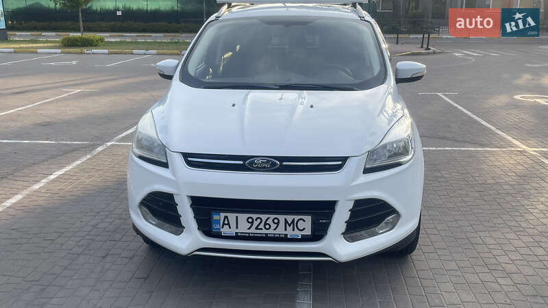 Внедорожник / Кроссовер Ford Kuga 2013 в 