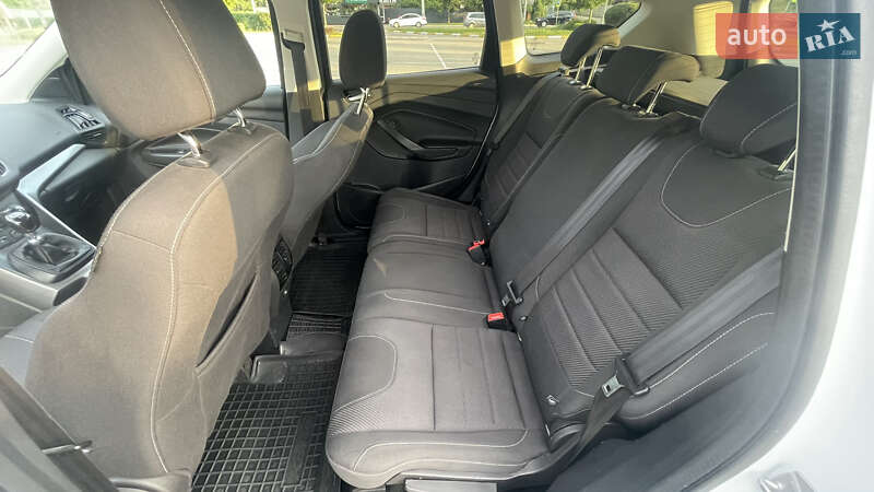 Позашляховик / Кросовер Ford Kuga 2013 в Бучі