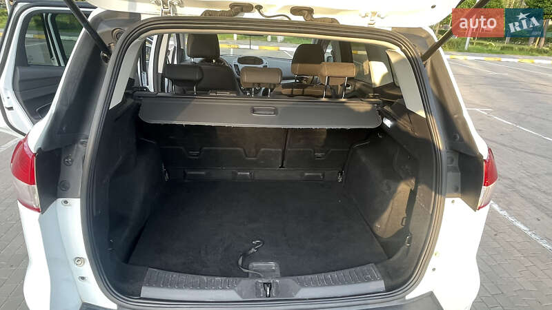 Позашляховик / Кросовер Ford Kuga 2013 в Бучі