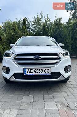 Позашляховик / Кросовер Ford Kuga 2019 в Дніпрі