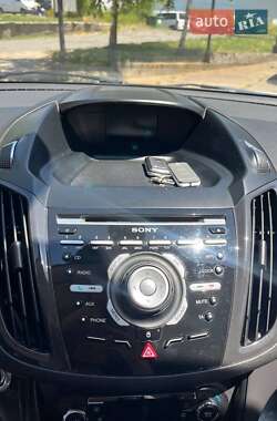 Внедорожник / Кроссовер Ford Kuga 2013 в 