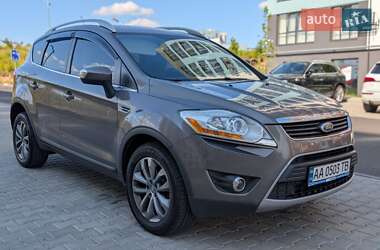 Внедорожник / Кроссовер Ford Kuga 2012 в 