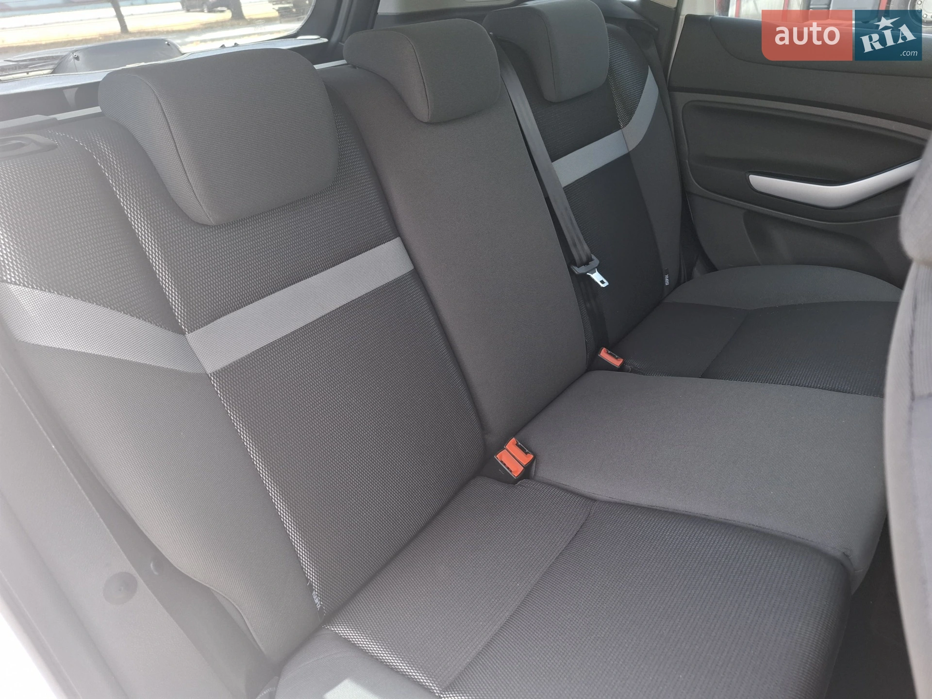 2012 Ford Kuga - мініатюра 28