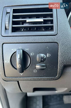Внедорожник / Кроссовер Ford Kuga 2010 в 