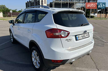 Внедорожник / Кроссовер Ford Kuga 2010 в 