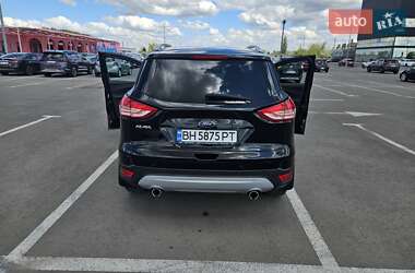 Внедорожник / Кроссовер Ford Kuga 2013 в 