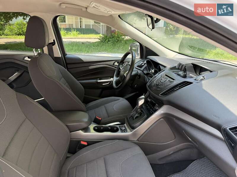 Внедорожник / Кроссовер Ford Kuga 2015 в Киеве