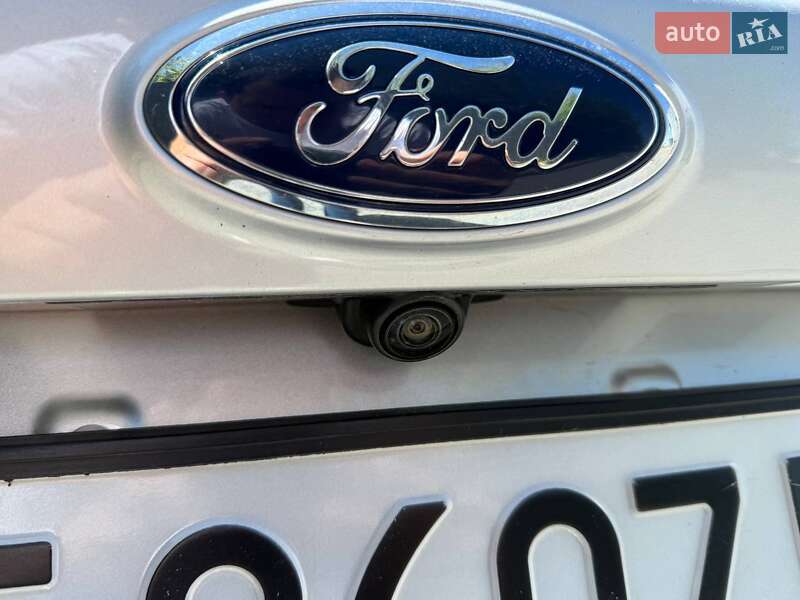 Внедорожник / Кроссовер Ford Kuga 2019 в Ивано-Франковске
