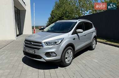 Позашляховик / Кросовер Ford Kuga 2019 в Івано-Франківську