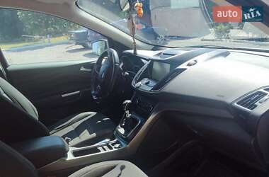 Внедорожник / Кроссовер Ford Kuga 2017 в 