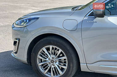 Внедорожник / Кроссовер Ford Kuga 2021 в 