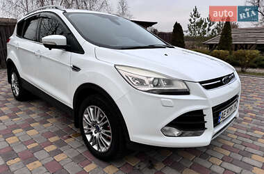 Внедорожник / Кроссовер Ford Kuga 2013 в 