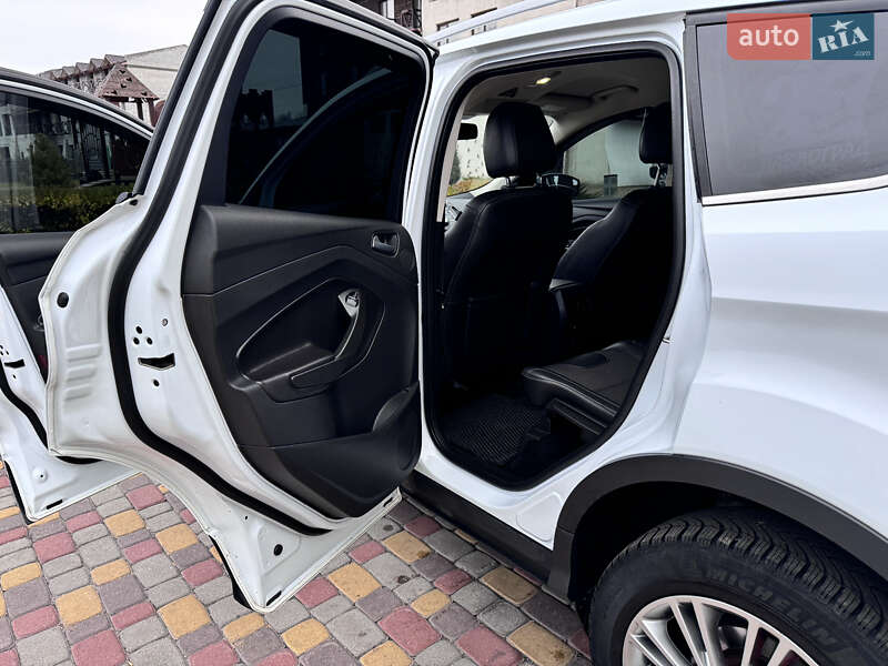 Внедорожник / Кроссовер Ford Kuga 2013 в Павлограде