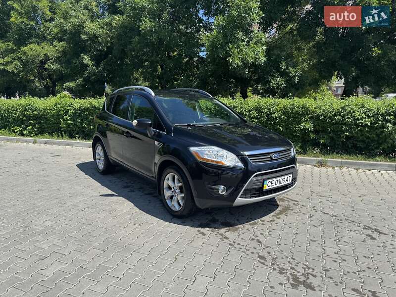 Внедорожник / Кроссовер Ford Kuga 2012 в 