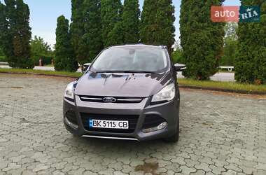 Внедорожник / Кроссовер Ford Kuga 2014 в 