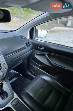 Позашляховик / Кросовер Ford Kuga 2011 в 