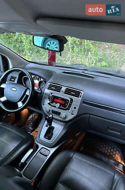 Позашляховик / Кросовер Ford Kuga 2011 в 