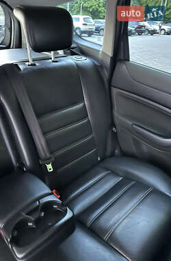 Позашляховик / Кросовер Ford Kuga 2011 в 