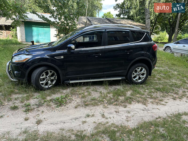 Внедорожник / Кроссовер Ford Kuga 2012 в Шостке